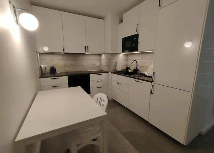 3-Bedroom Apartment With 2 Free Parking Spots - Tauron Arena